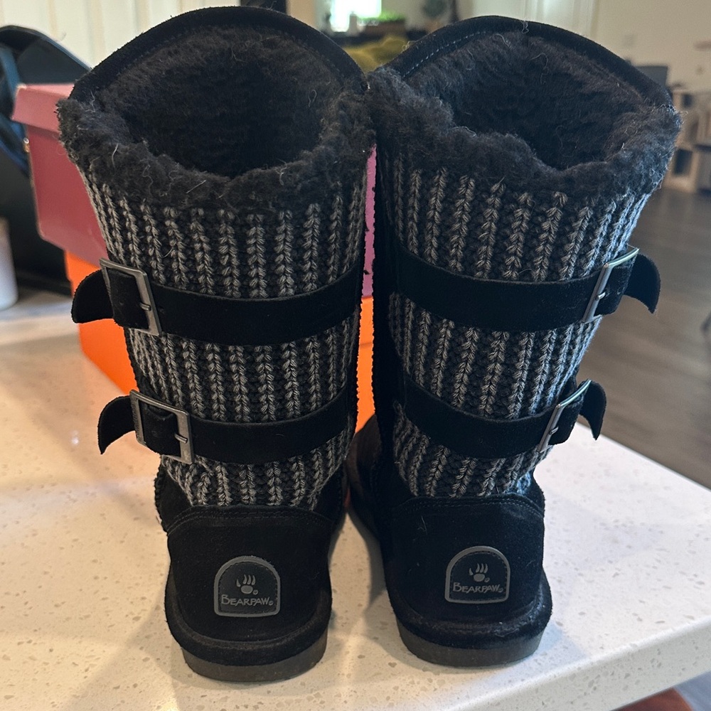 BearPaw women’s Black and Gray Boots